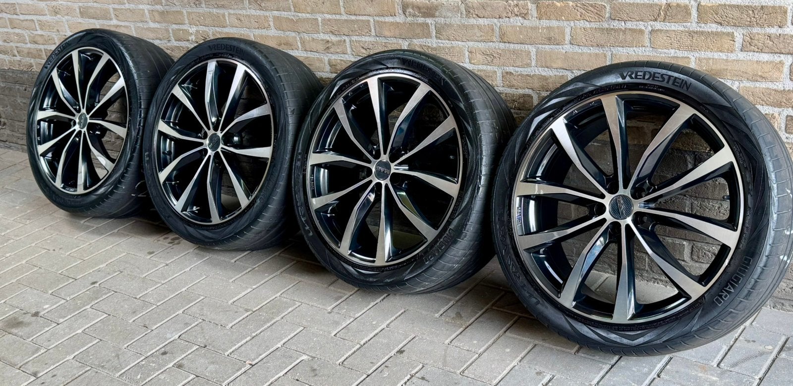5x100 20 inch Subaru Forester velgen vredestein banden, Gebruikt, 255 mm, Banden en Velgen, Ophalen of Verzenden