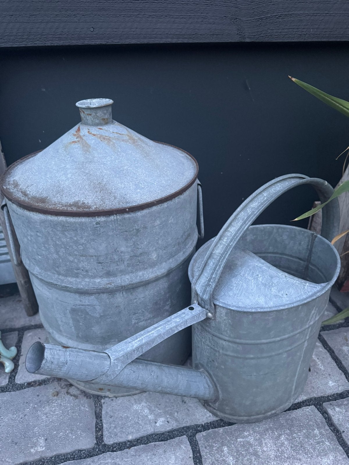 Zinken gieter en tuitkan, Tuin en Terras, Gieters, Ophalen, Gebruikt, Overige materialen