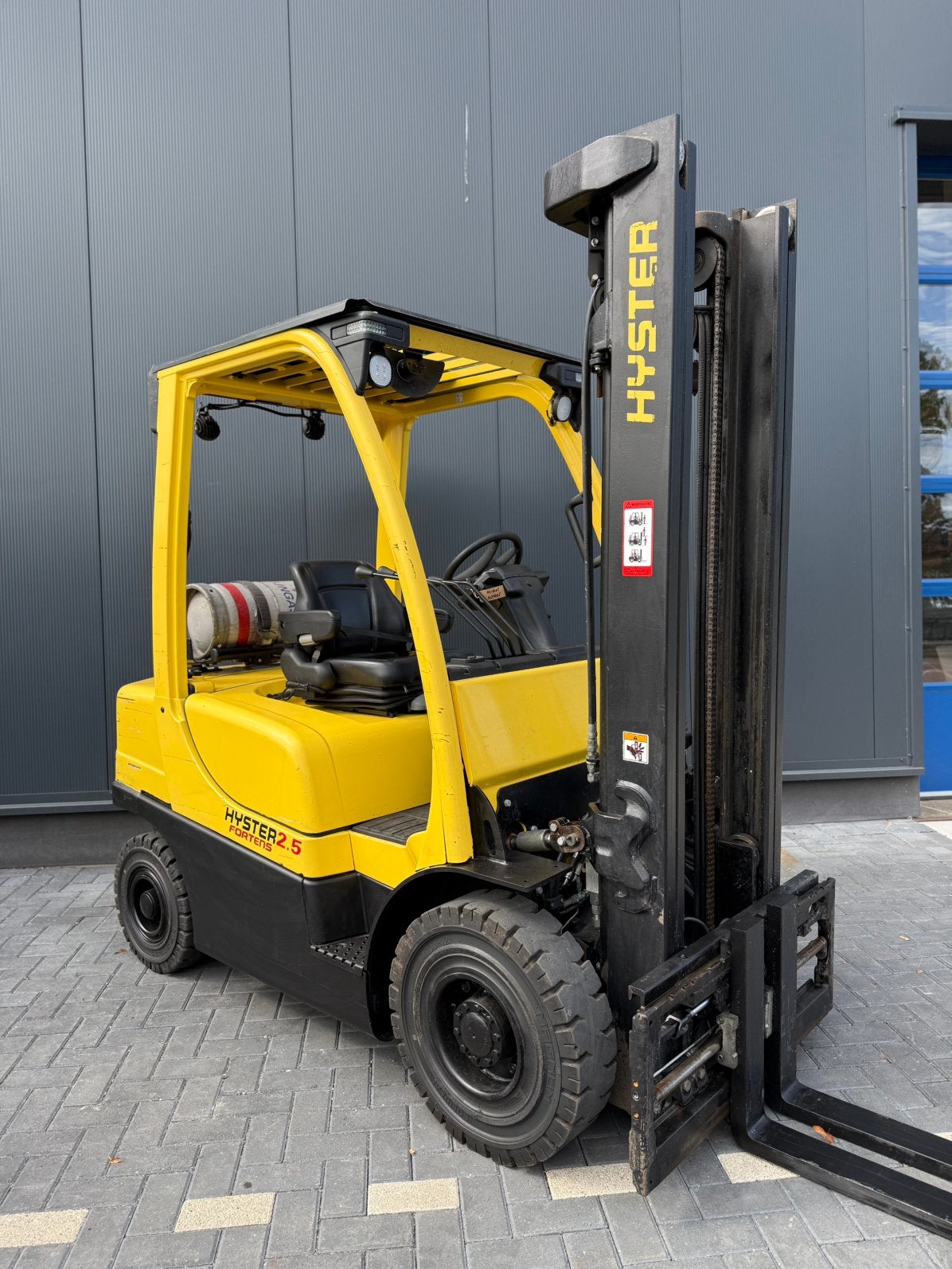 HYSTER H2.5F 2500KG 3,80M 2500KG 5000UUR BJ2020 VORKSPREIDER, 2000 tot 3000 kg, Ophalen, Overige aandrijving, Heftruck