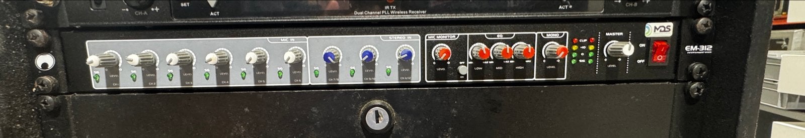 OMNITRONIC EM-312 Entertainment Mixer, Ophalen of Verzenden, Zo goed als nieuw, 5 tot 10 kanalen, Microfooningang