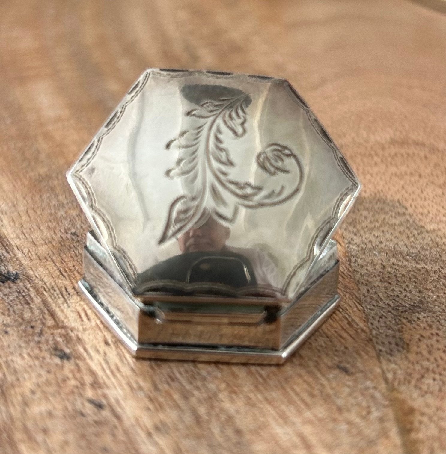 Zilveren pillendoosje antiek, Antiek en Kunst, Ophalen of Verzenden, Zilver