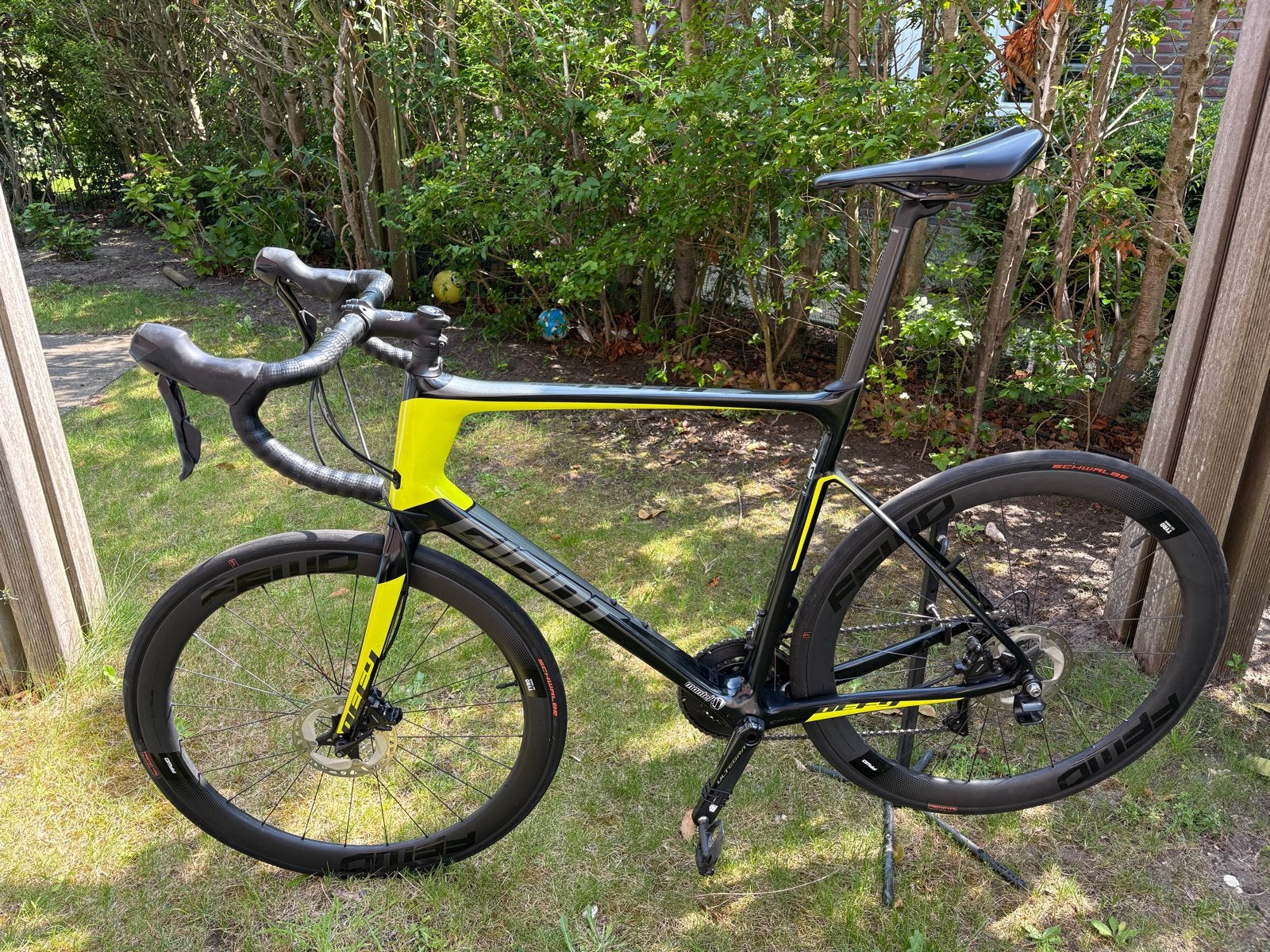 Giant Defy Advanced 1 racefiets - Ultegra, Carbon, Disc, Fietsen en Brommers, Fietsen | Racefietsen, Ophalen, Gebruikt, Carbon