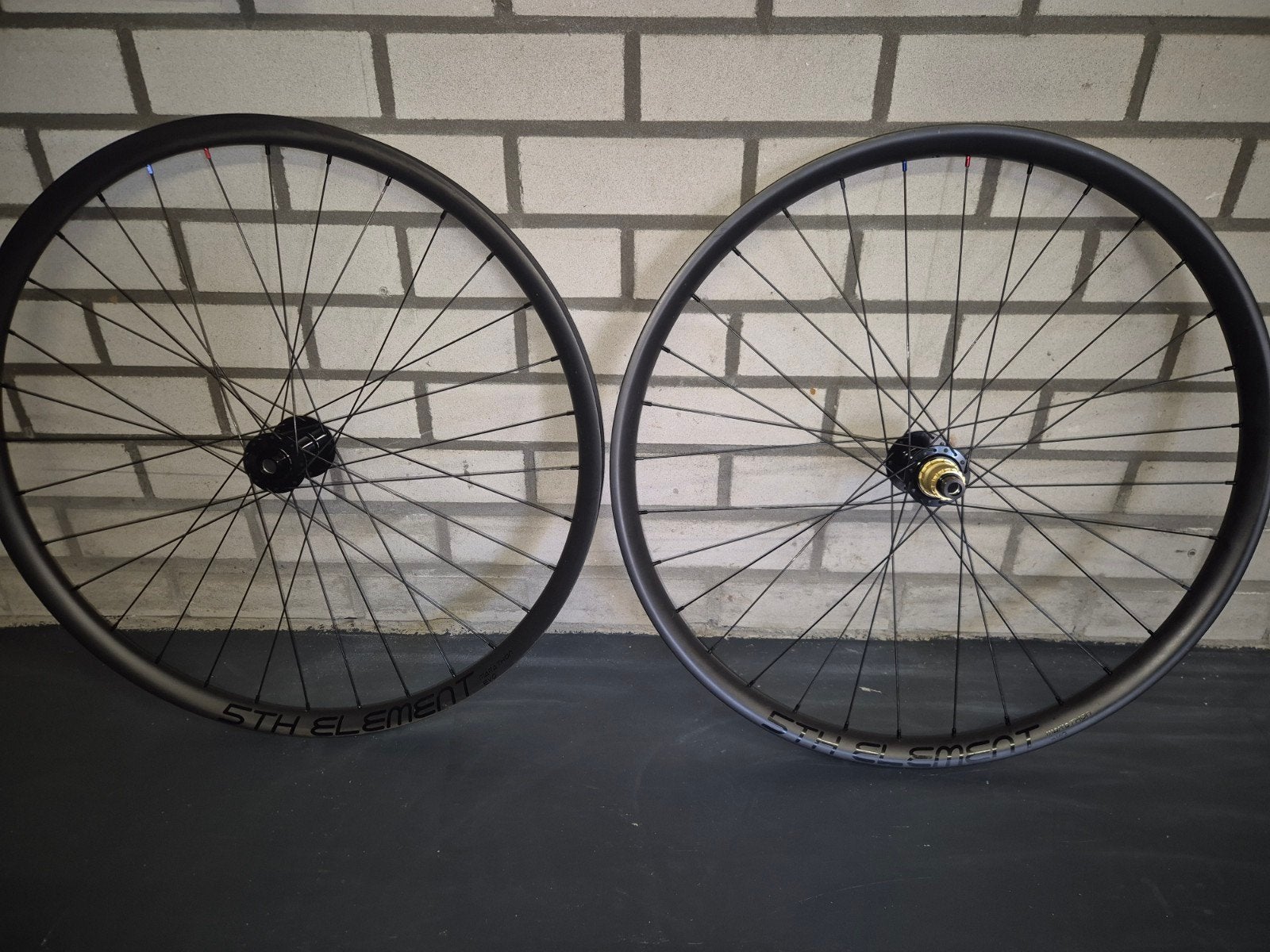 5th Element Carbon MTB Wielset - XDR Body - Tubeless Ready, Zo goed als nieuw, Mountainbike, Carbon, Ophalen