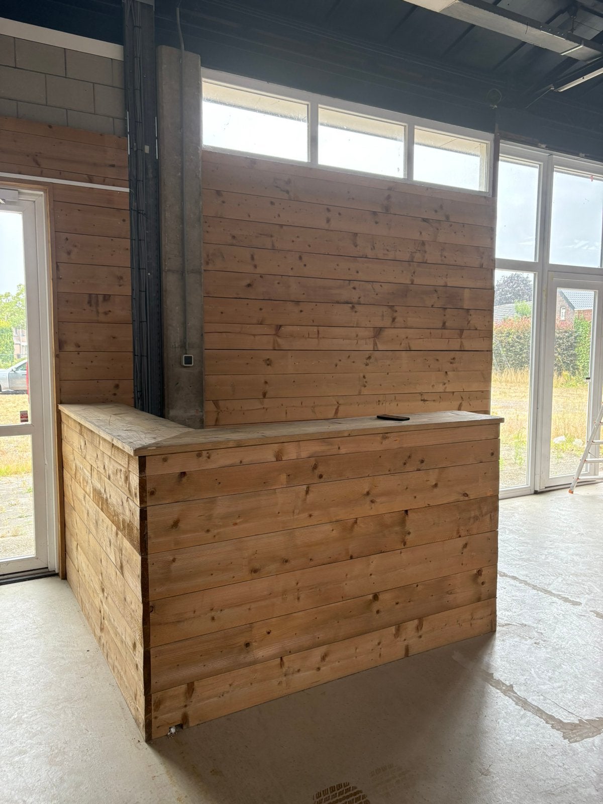 Houten bar, Huis en Inrichting, Ophalen, Zo goed als nieuw