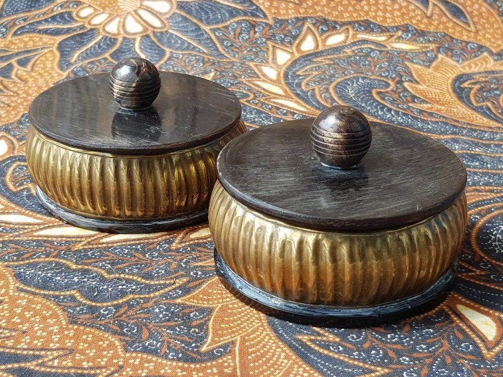 Mooi stel antieke Engelse doosjes van koper en hout 7,5 cm., Antiek en Kunst, Ophalen of Verzenden