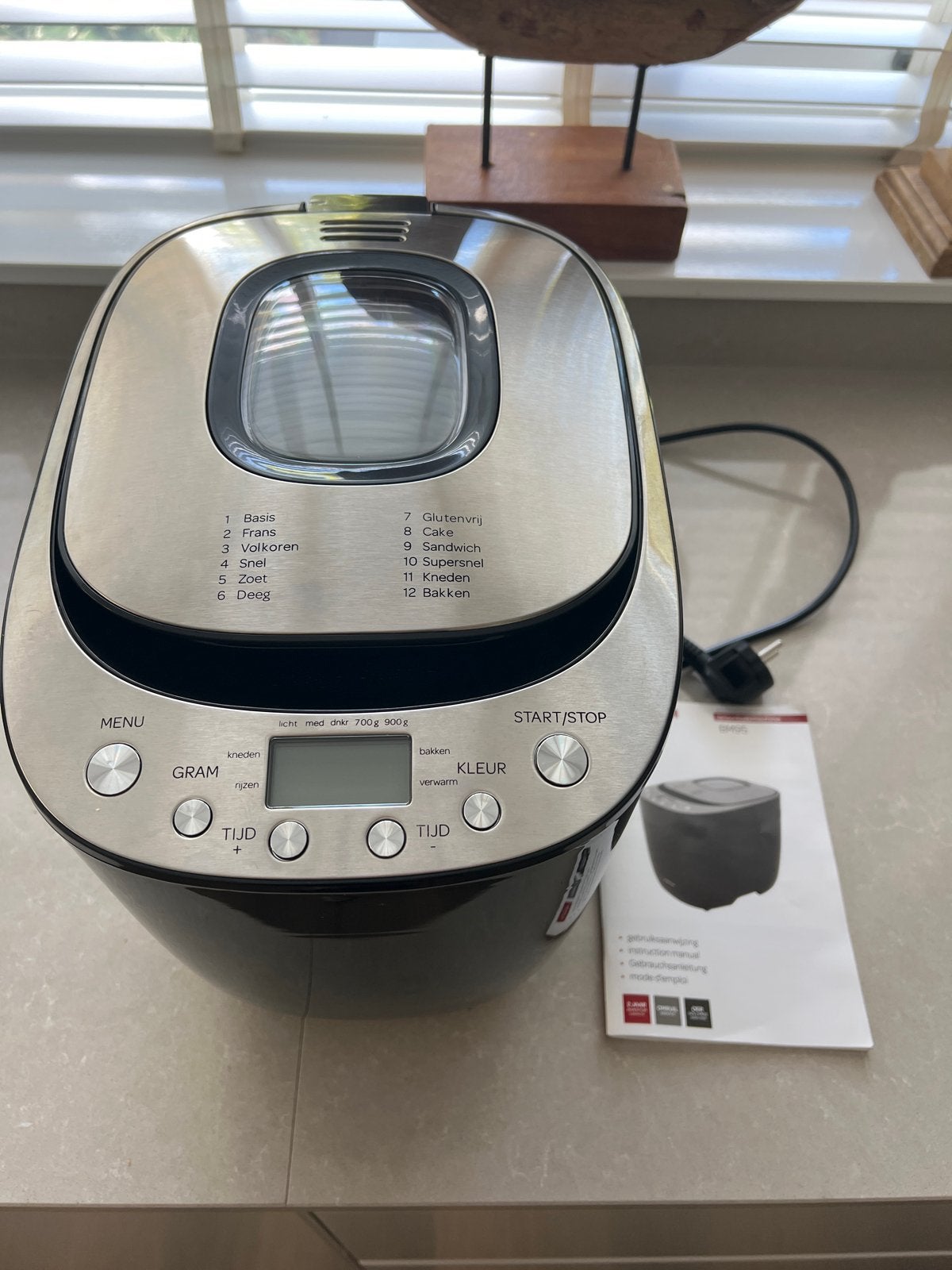 Inventum BM95 Broodbakmachine met Gebruiksaanwijzing, Witgoed en Apparatuur, Broodbakmachines, Met timer, 800 tot 1200 gram deeg