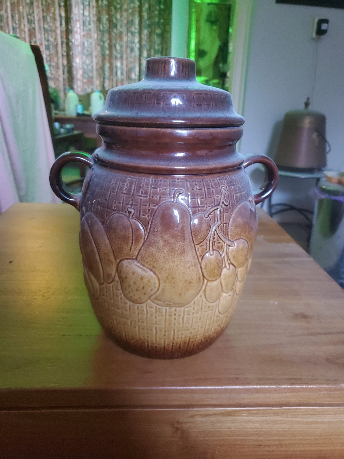 Vintage Aardewerk Pot met Deksel - Fruit Reliëf, Ophalen of Verzenden