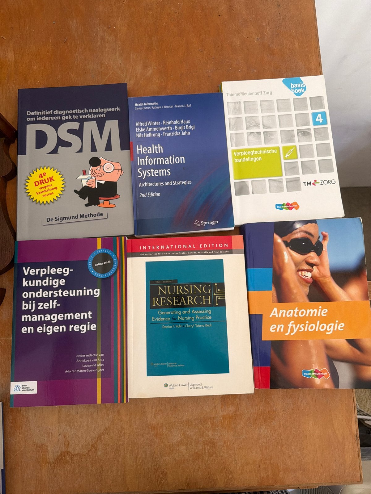 Studieboeken Verpleegkundige Opleiding (DSM, Anatomie, etc.), Boeken, Ophalen of Verzenden, Gamma, Zo goed als nieuw, MBO