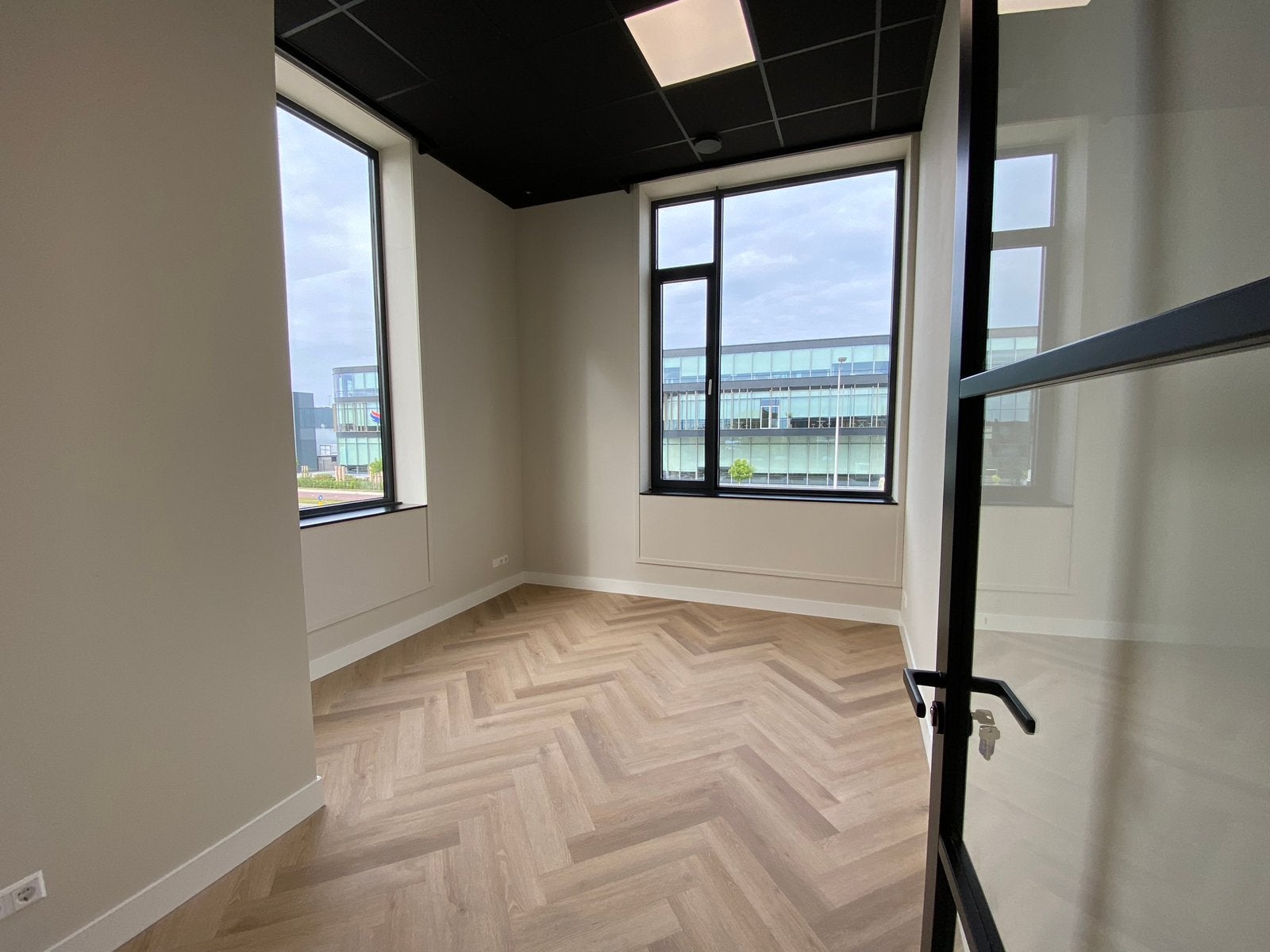 Kantoorruimte te huur in Maasdijk - ca. 13m2, 13 m², Huur, Kantoorruimte