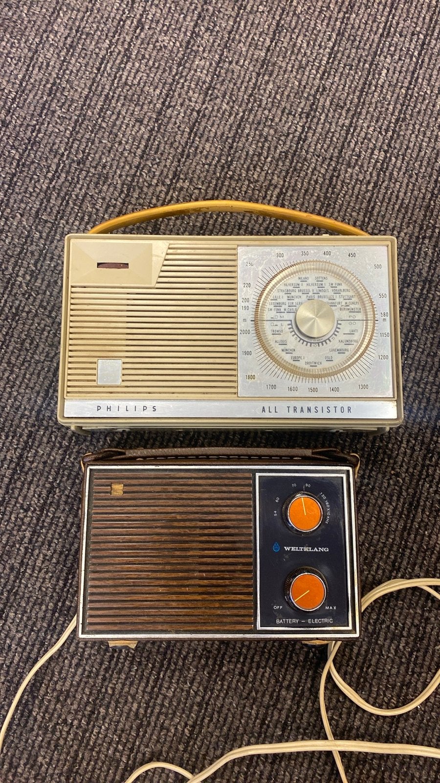 2maal Vintage Philips en. WeltklangTransistorradio, Ophalen of Verzenden, Gebruikt, Transistorradio