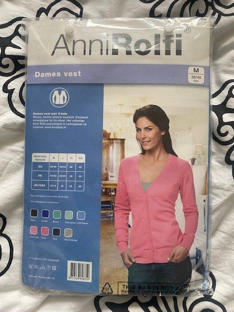 zwart vest mt m (kan ook voor mt s) nog nieuw in verpakking, Kleding | Dames, Truien en Vesten, Ophalen of Verzenden, Nieuw, Maat 36 (S)