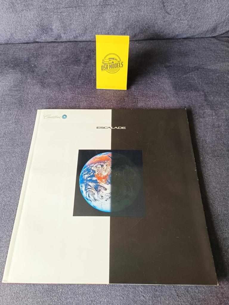 Cadillac Escalade Brochure 2000, Boeken, Auto's | Boeken, Ophalen of Verzenden, Gelezen, Overige merken