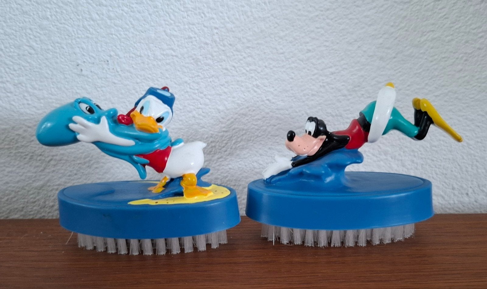Disney nagelborstels 2x Donald Duck en Goofy, Ophalen of Verzenden, Donald Duck, Beeldje of Figuurtje
