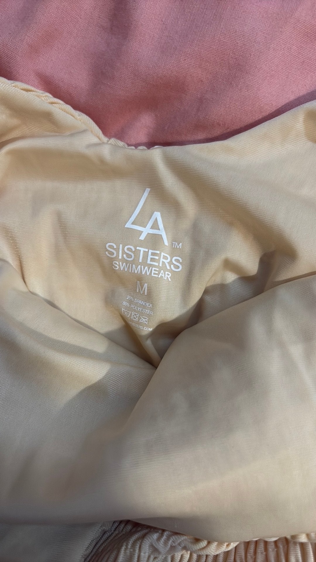 LA sisters NIEUW ongedragen, Kleding | Dames, Ophalen of Verzenden, Nieuw, Geel, Badpak