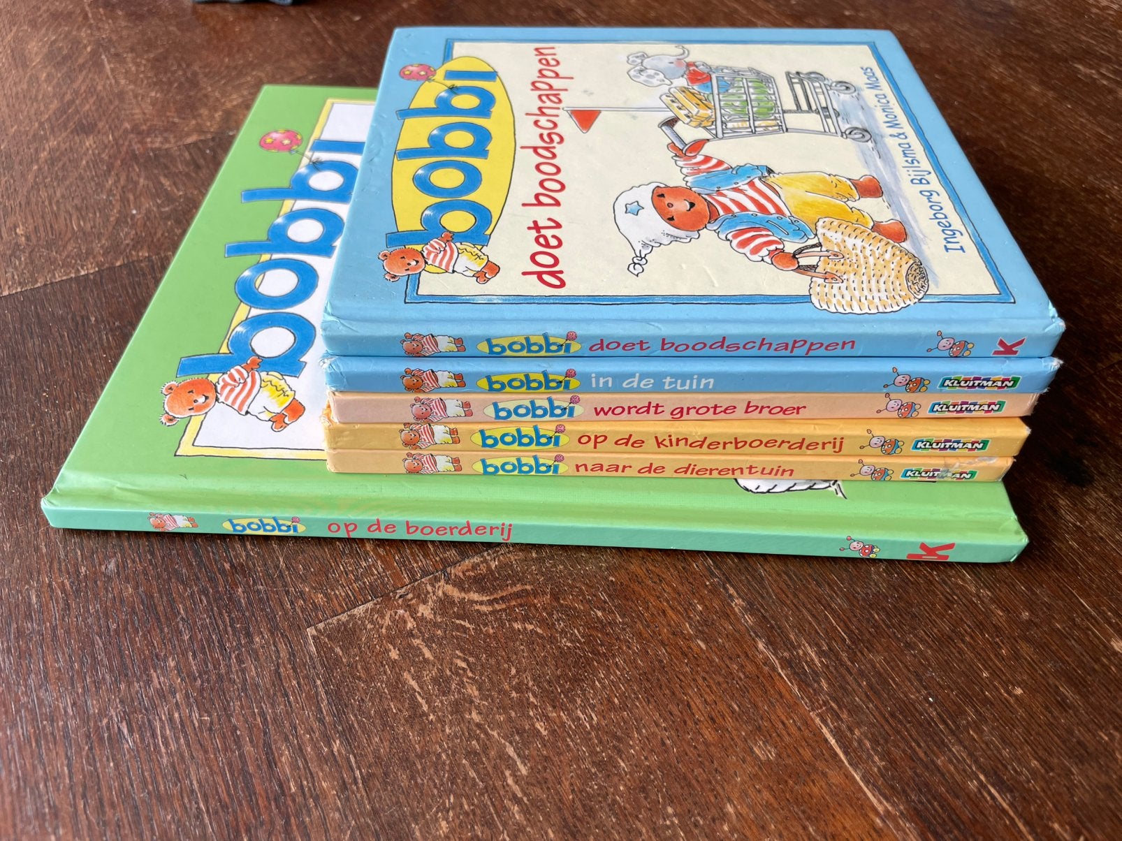 Bobbi kinderboekjes, Ophalen of Verzenden, Zo goed als nieuw, 2 tot 3 jaar
