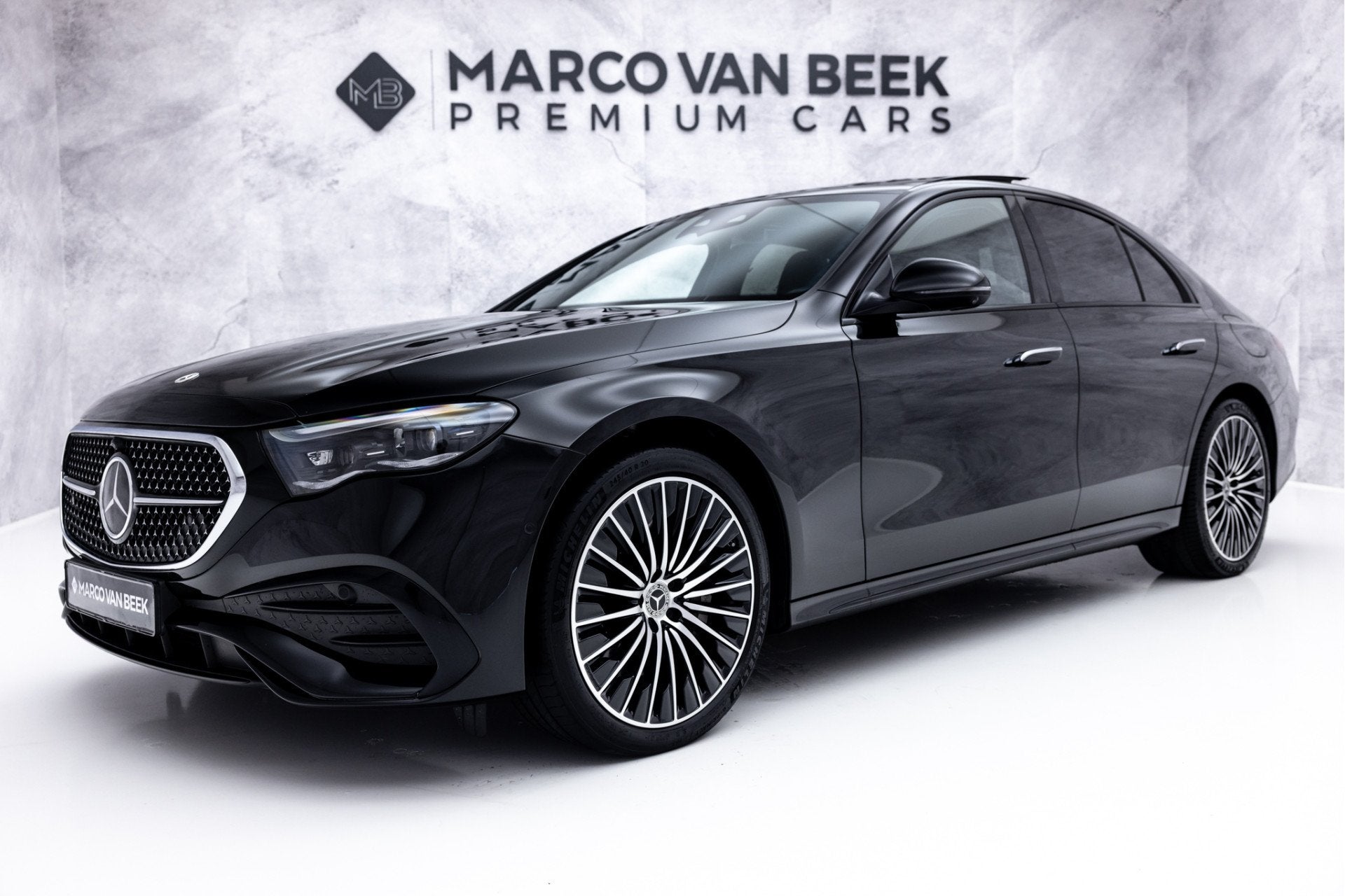Mercedes-Benz E-Klasse 400 e 4MATIC AMG Line | Pano | Hypers, Auto's, Mercedes-Benz, Automaat, 12 maanden, 4 cilinders, 135 min