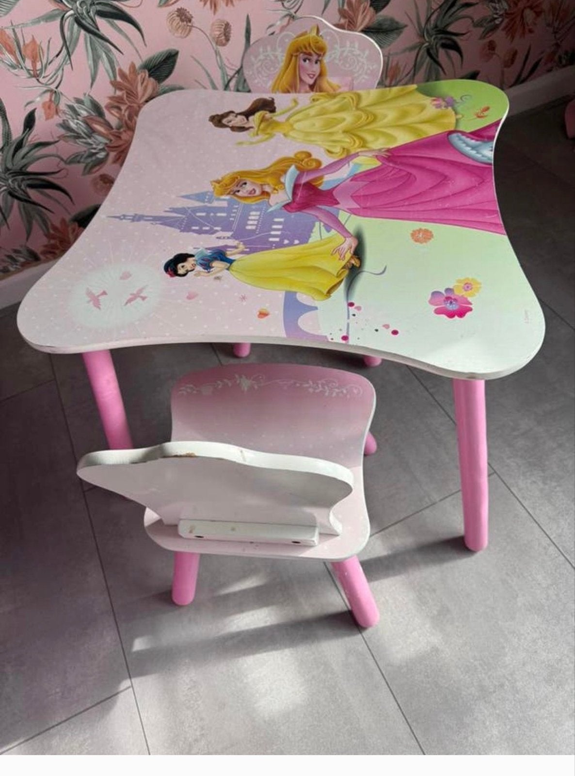 Disney Princess kinder tafel  met twee stoel, Ophalen of Verzenden, Gebruikt, Tafel(s) en Stoel(en)