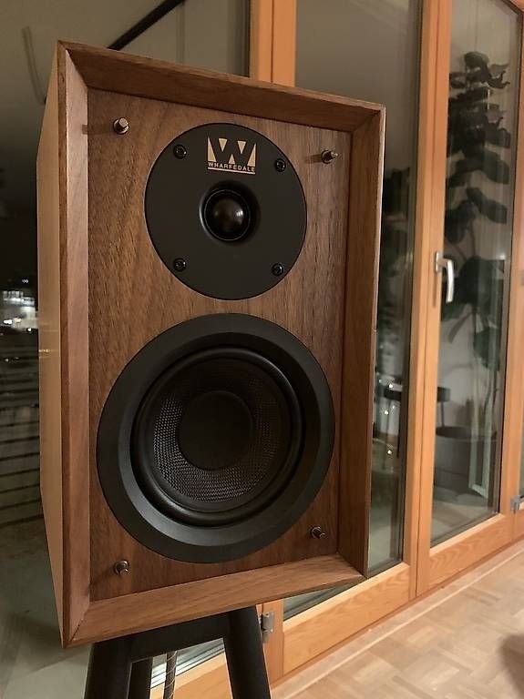 Wharfedale Denton 80th Anniversary – set in walnoot