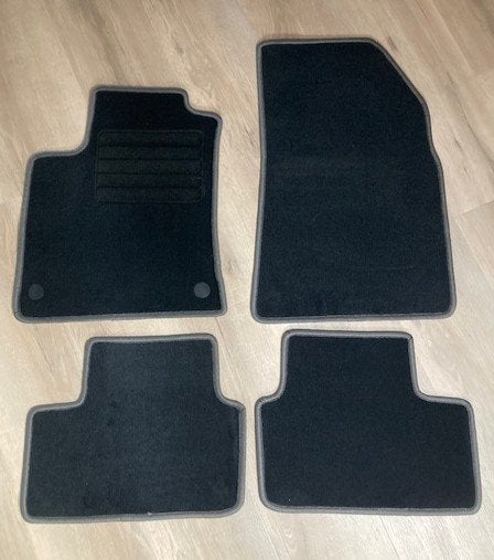Mattenset Renault Clio Type 5, Auto-onderdelen, Info@schoenek.de, Renault, Nieuw, Ophalen of Verzenden