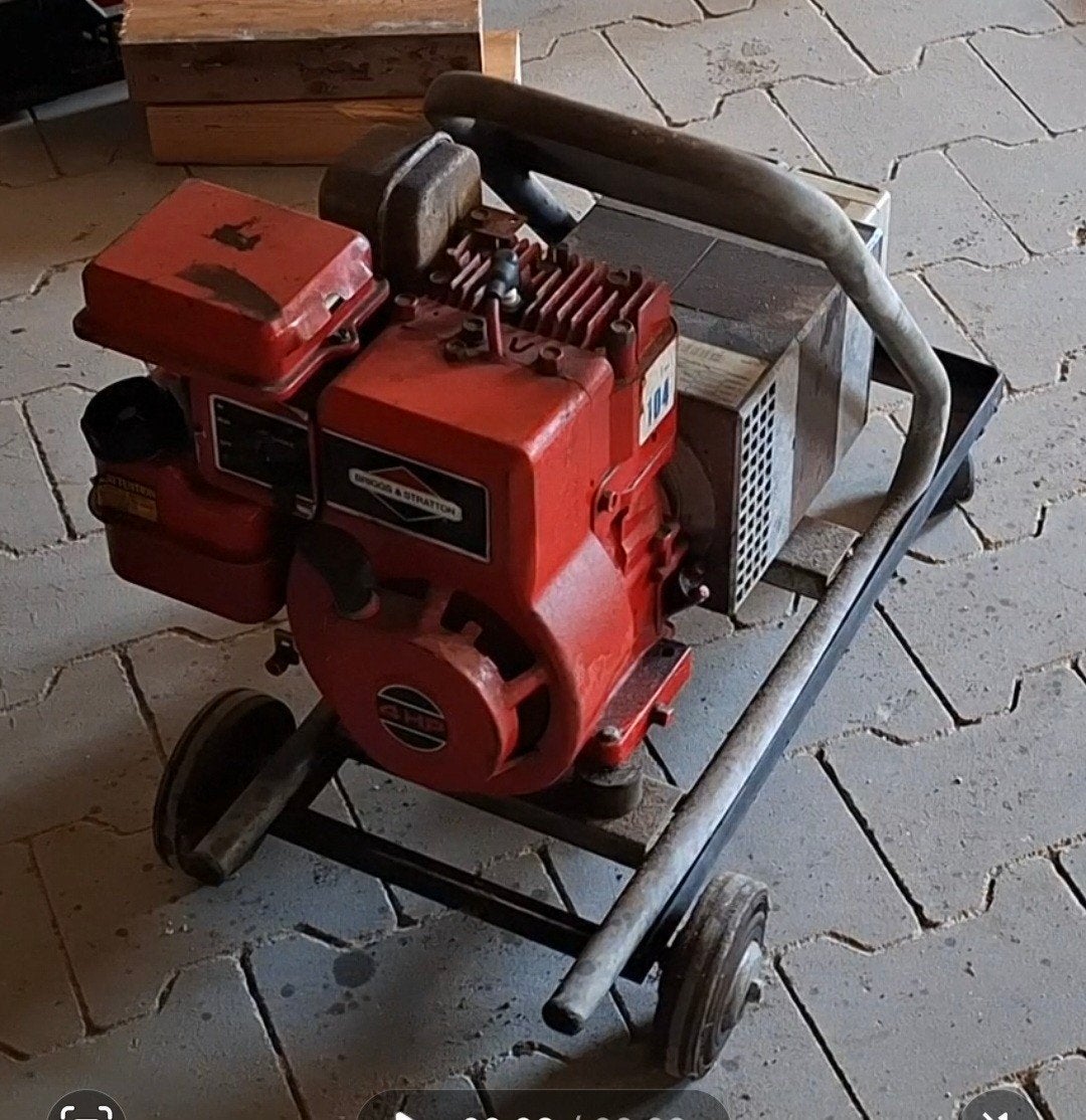 2.1 KVA Generator 220V op Onderstel - Noodstroom Aggregaat, Ophalen, Gebruikt