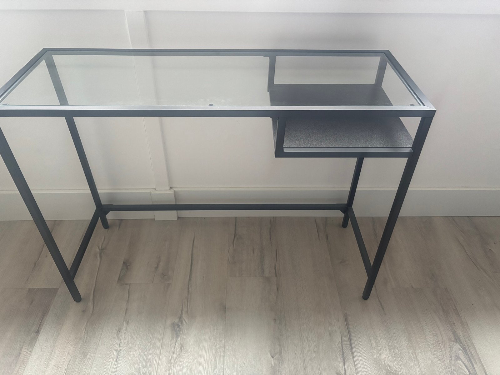 Zwart bureau / laptoptafel Vittsjö Ikea, Ophalen, Zwart, Gebruikt, 36 cm