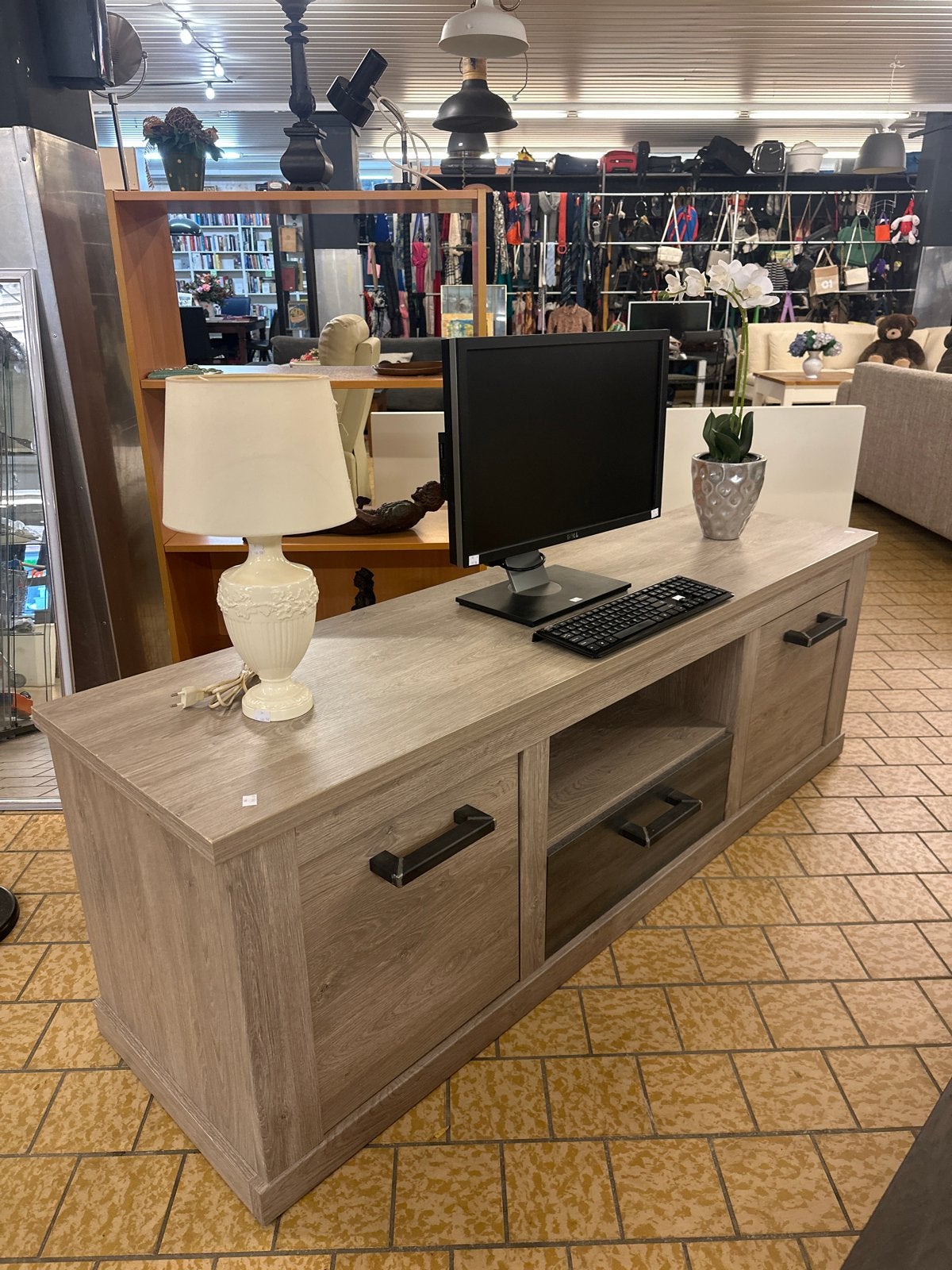 TV-meubel / Dressoir - Modern en Functioneel, Gebruikt, Voorheuvel 48, 100 tot 150 cm, Ophalen of Verzenden