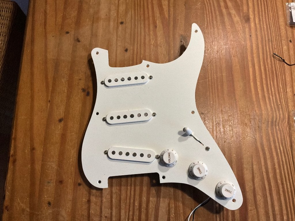 Fender Stratocaster Loaded pickguard CS Texas Specials, Ophalen of Verzenden, Zo goed als nieuw, Elektrische gitaar