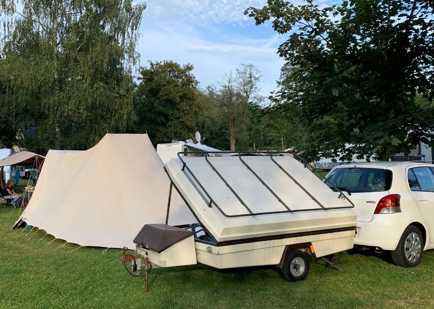 Aanhangwagen Lege Camplet, Ophalen