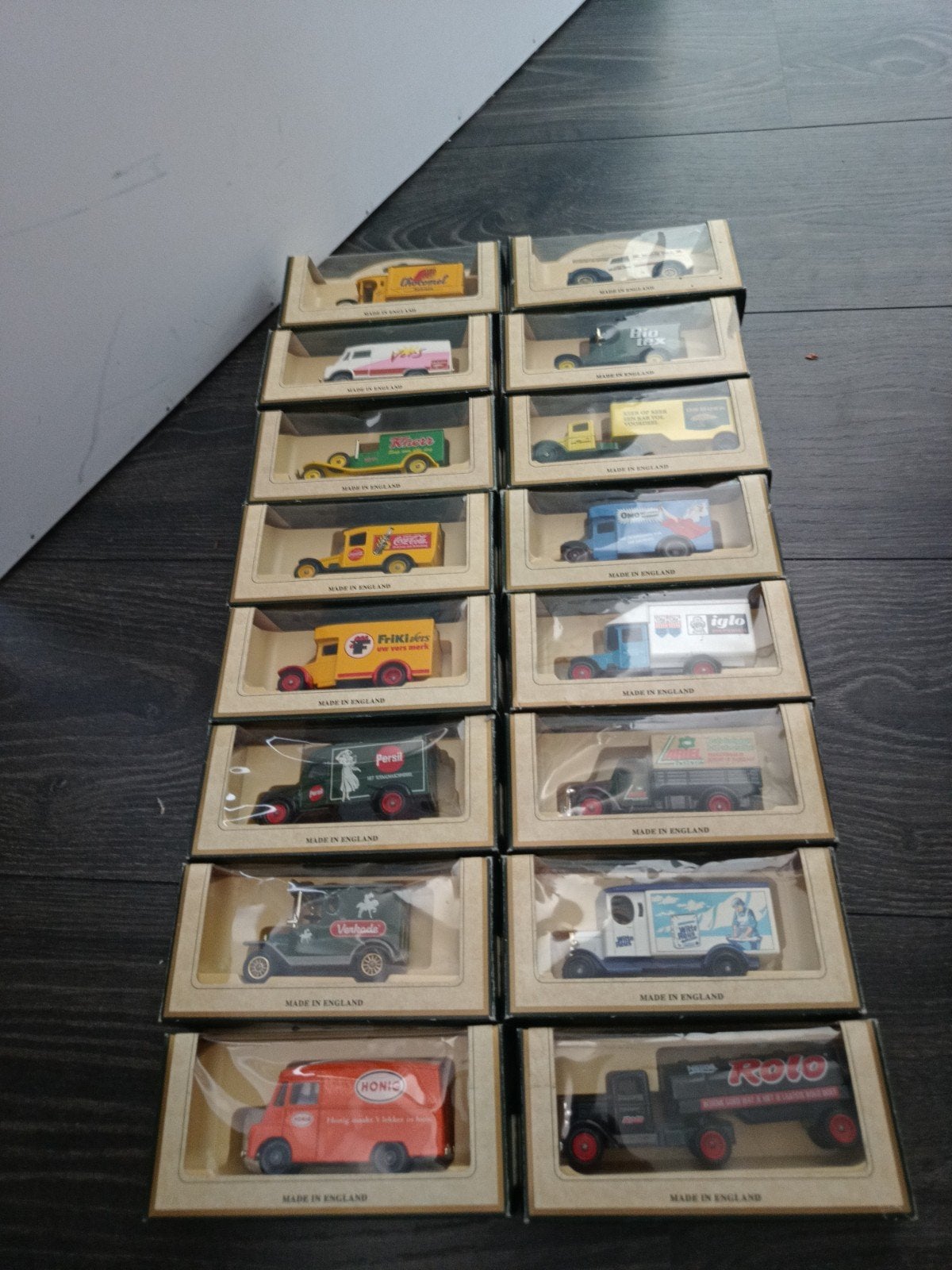 36 model auto's classic cars lledo, 1:50 of kleiner, Auto, Zo goed als nieuw, Ophalen