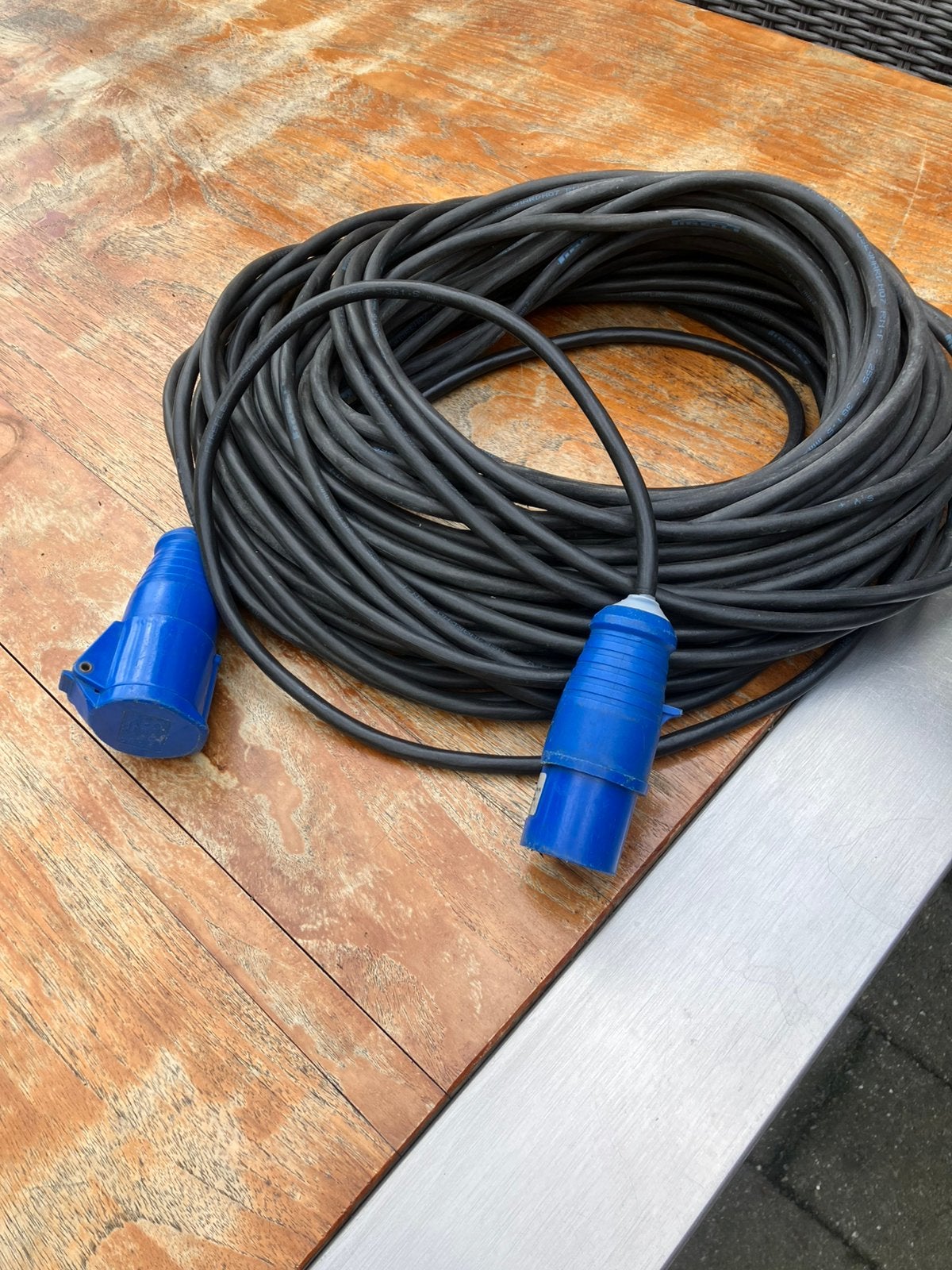 42,5M cee kabel voor op de camping, Caravans en Kamperen, Ophalen of Verzenden, Gebruikt