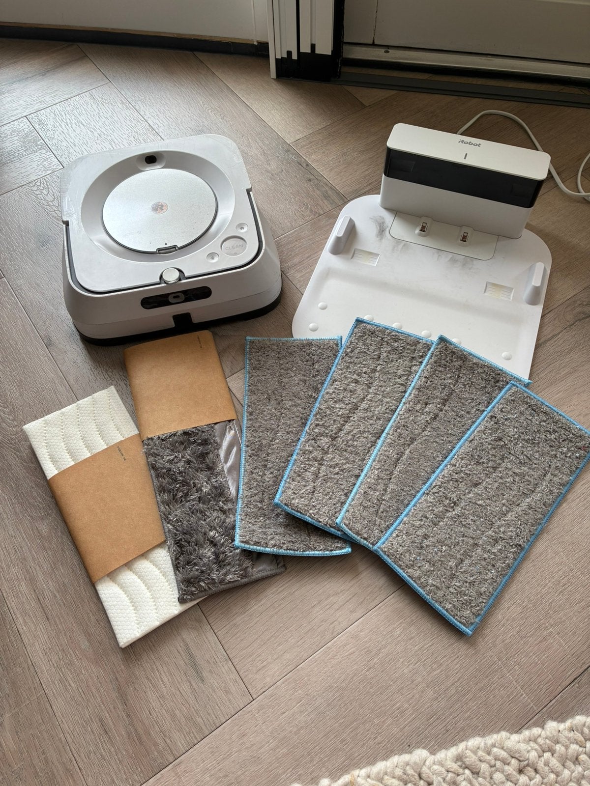 iRobot Braava Jet M6 Dweilrobot, Witgoed en Apparatuur, Stofzuigers, Gebruikt, IRobot, Ophalen of Verzenden, Robotstofzuiger