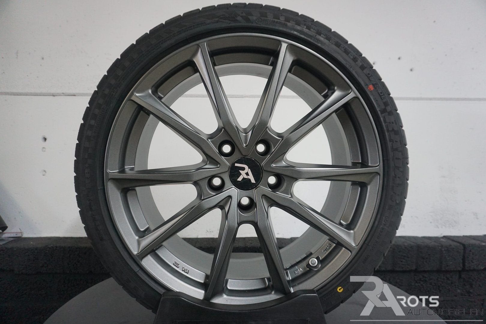 Aanbieding! 18 inch RENAULT MEGANE 5x114,3 ET40 TPMS MET NIE, 18 inch, -, -, Banden en Velgen