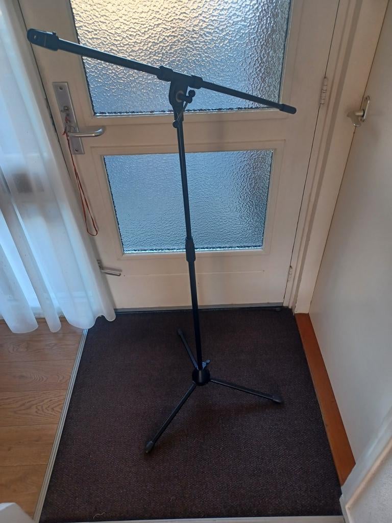 Microfoonstandaard met boomarm (= 75% compleet), Ophalen of Verzenden, Zo goed als nieuw, Instrumentstandaard, Microfoon