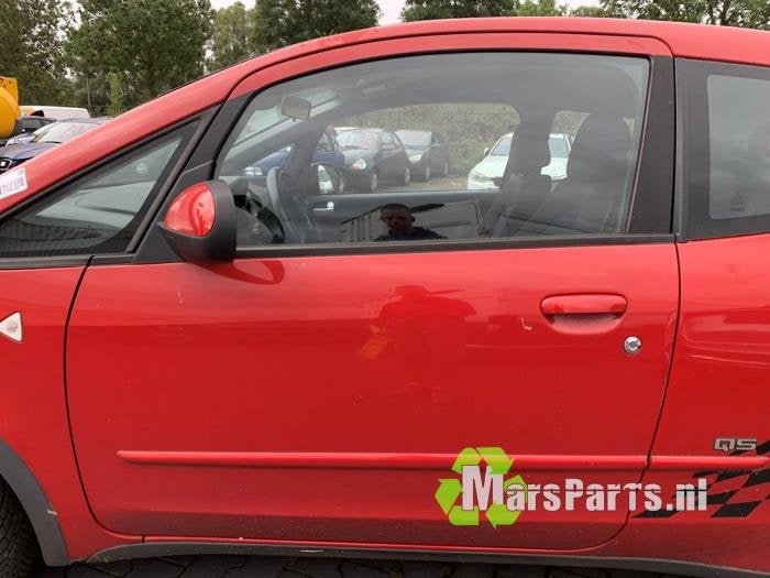 Portier 2Deurs links van een Mitsubishi Colt, Gebruikt, -, Deur, -