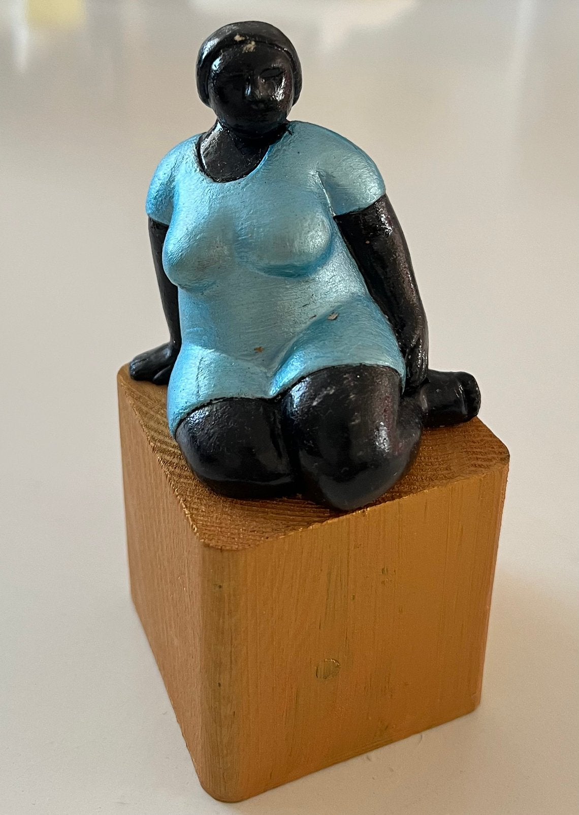 Beeld Art by Wilma , Dikke dame 14х6cm., Ophalen of Verzenden