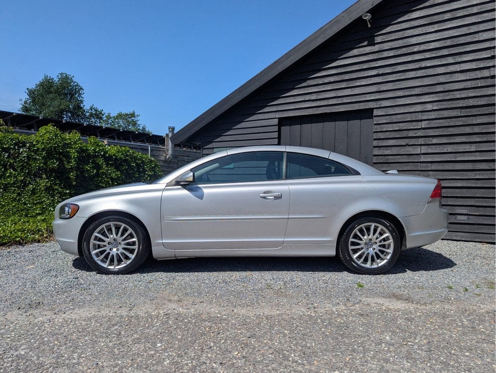 Volvo C70 Convertible 2.4i Momentum (bj 2006), Auto's, Voorwielaandrijving, Parkeersensor, C70, Gebruikt
