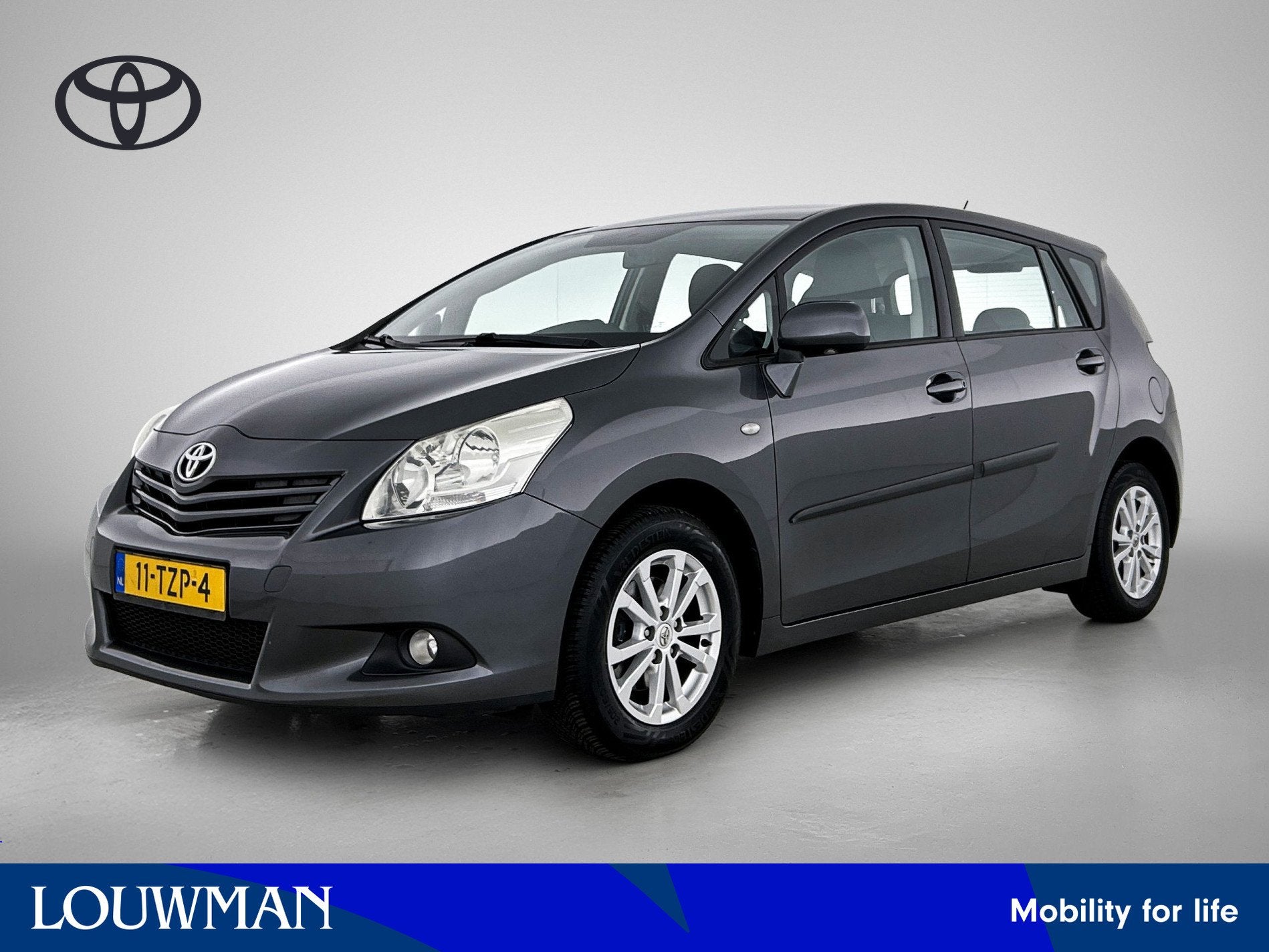 Toyota Verso 1.6 VVT-i Aspiration 7p. | Trekhaak |, Auto's, Voorwielaandrijving, Gebruikt, Zwart, 4 cilinders