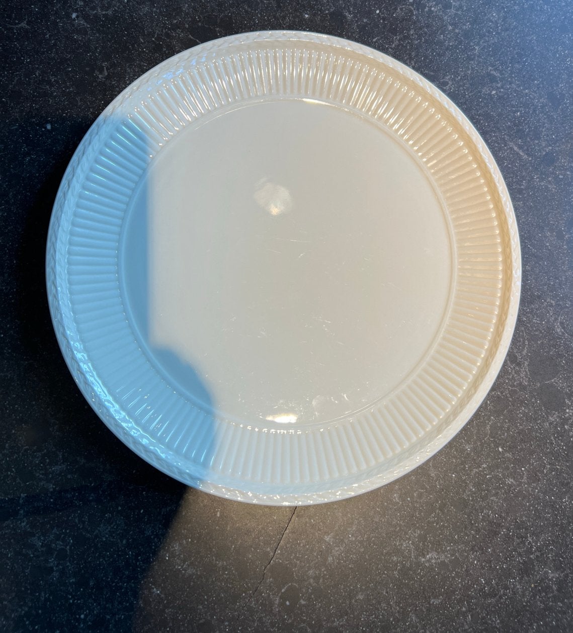 Wedgwood Edme Grote Schaal - 32 cm, Gebruikt, Keramiek, Ophalen of Verzenden, Schaal of Schalen