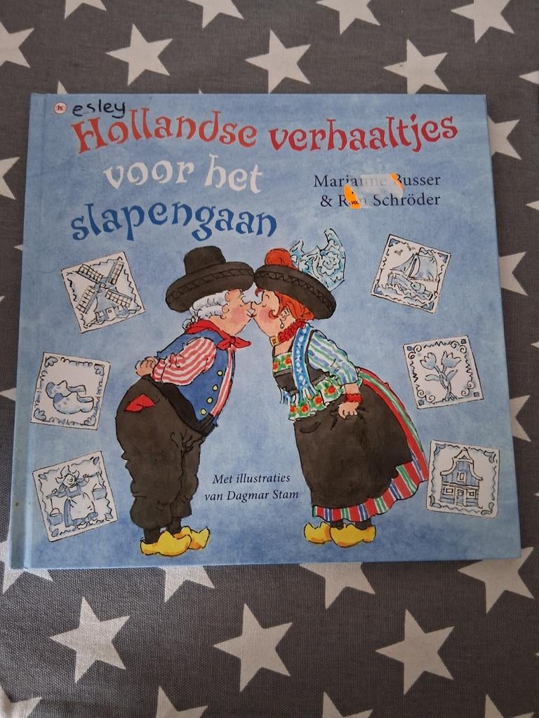 boek marianne busser en ron schroder -hollandse verhaaltjes, Boeken, Ophalen of Verzenden, Gelezen, Fictie algemeen, Voorleesboek