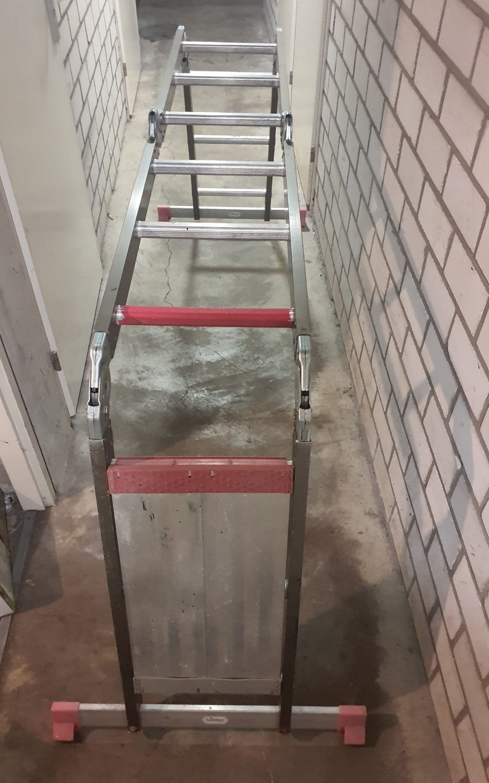 Altrex vouwladder/trap - multifunctioneel en opvouwbaar, Doe-het-zelf en Verbouw, Ladders en Trappen, Gebruikt, Trap, Ophalen of Verzenden