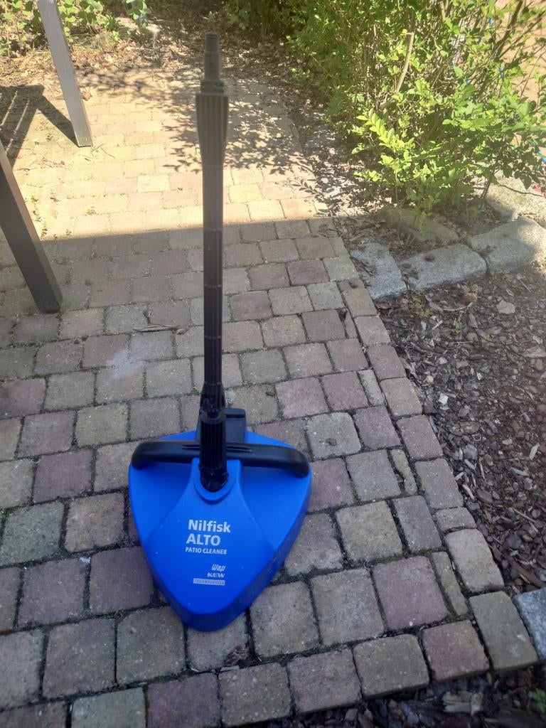Nilfisk ALTO Patio Cleaner (terrasreiniger) + verlengstuk, Ophalen of Verzenden, Elektrisch
