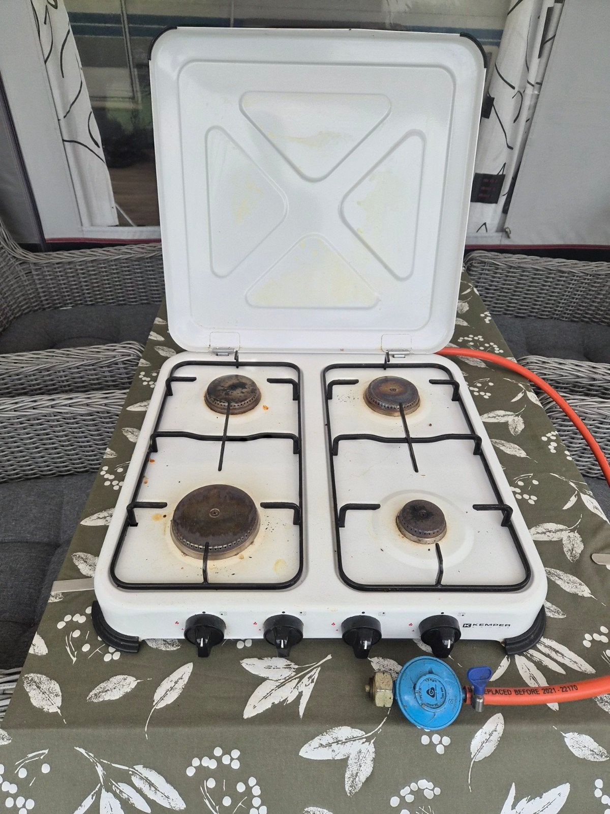 Camping gasfornuis 2-pits met gasslang en drukregelaar, Ophalen of Verzenden, Gebruikt