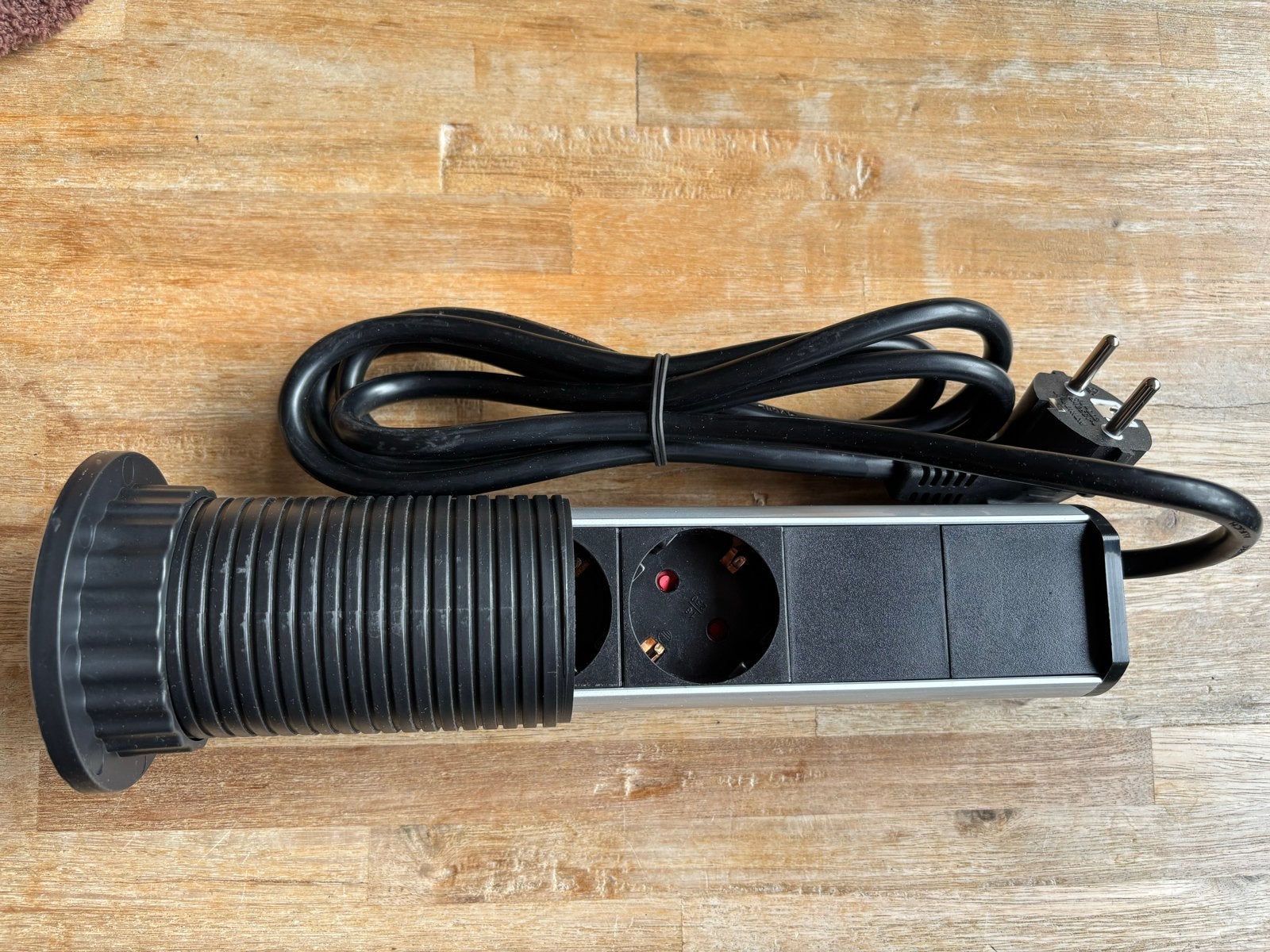 Uittrekbaar stopcontact 3x 220v voor bureau of keuken, Ophalen of Verzenden, Nieuw, Stopcontact