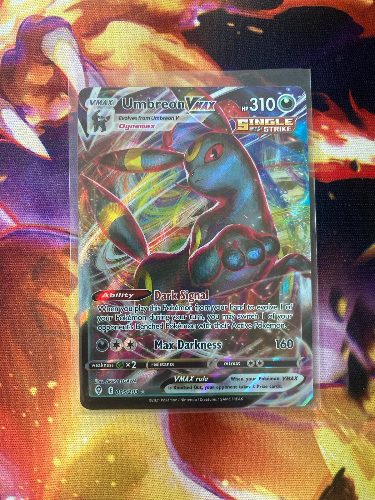 Pokémon Kaart: Umbreon VMAX (095/203) - Zo goed als nieuw, Hobby en Vrije tijd, Ophalen, Nieuw, Losse kaart, Foil