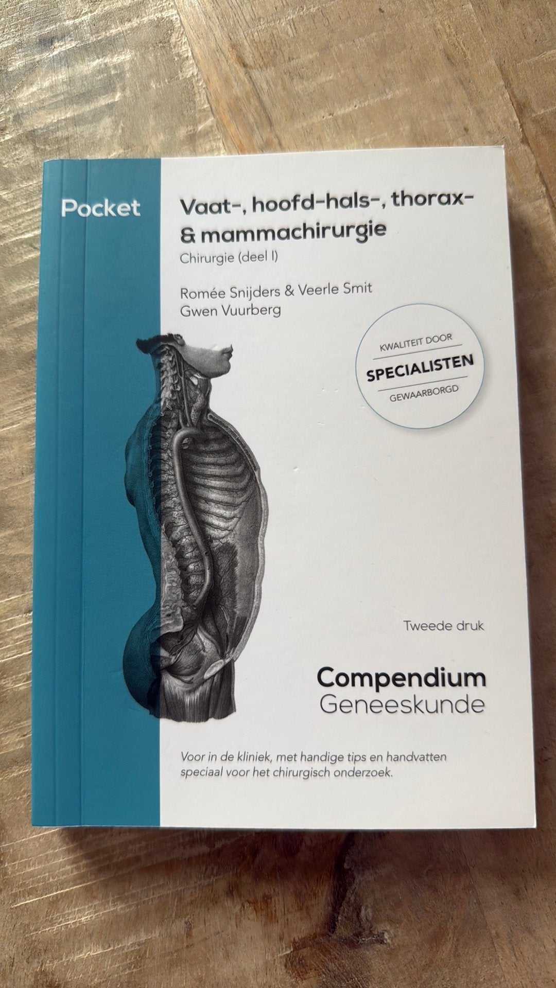 Chirurgie deel 1 - Pocket Compendium Geneeskunde, Ophalen of Verzenden, Beta, Zo goed als nieuw