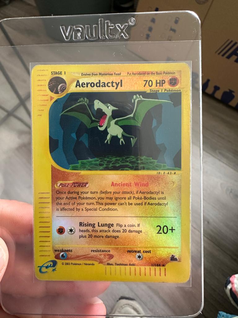 Aerodactyl Pokémon Kaart 1/144, Ophalen of Verzenden, Zo goed als nieuw, Losse kaart, Foil