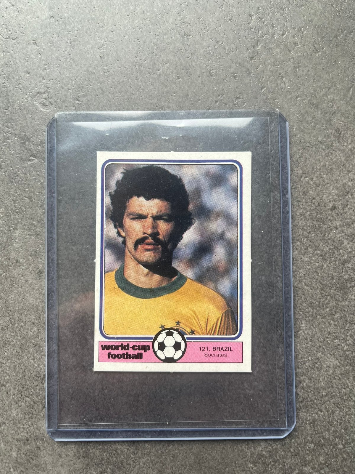 1982 Monty Gum WK Socrates Zeldzame Sticker, Hobby en Vrije tijd, Verzenden, Zo goed als nieuw, Sticker