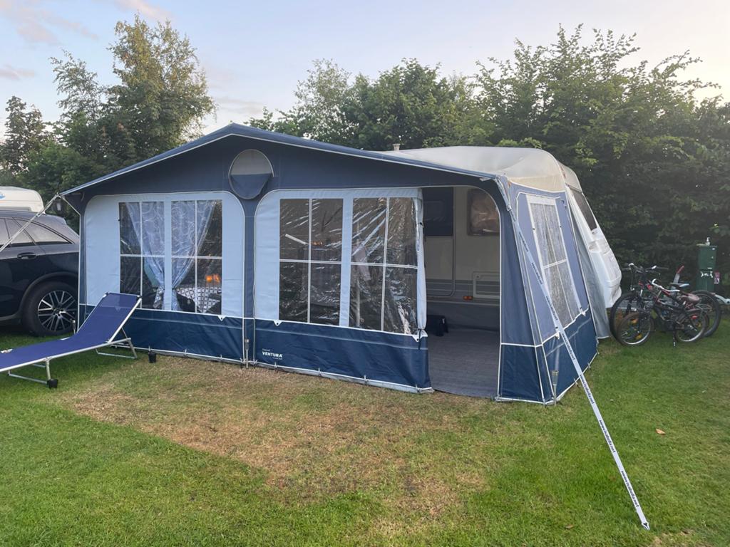 Burstner Ventana 5022- Ruime caravan met voortent (ventura), Caravans en Kamperen, Rondzit, Frans bed, Airco, Particulier