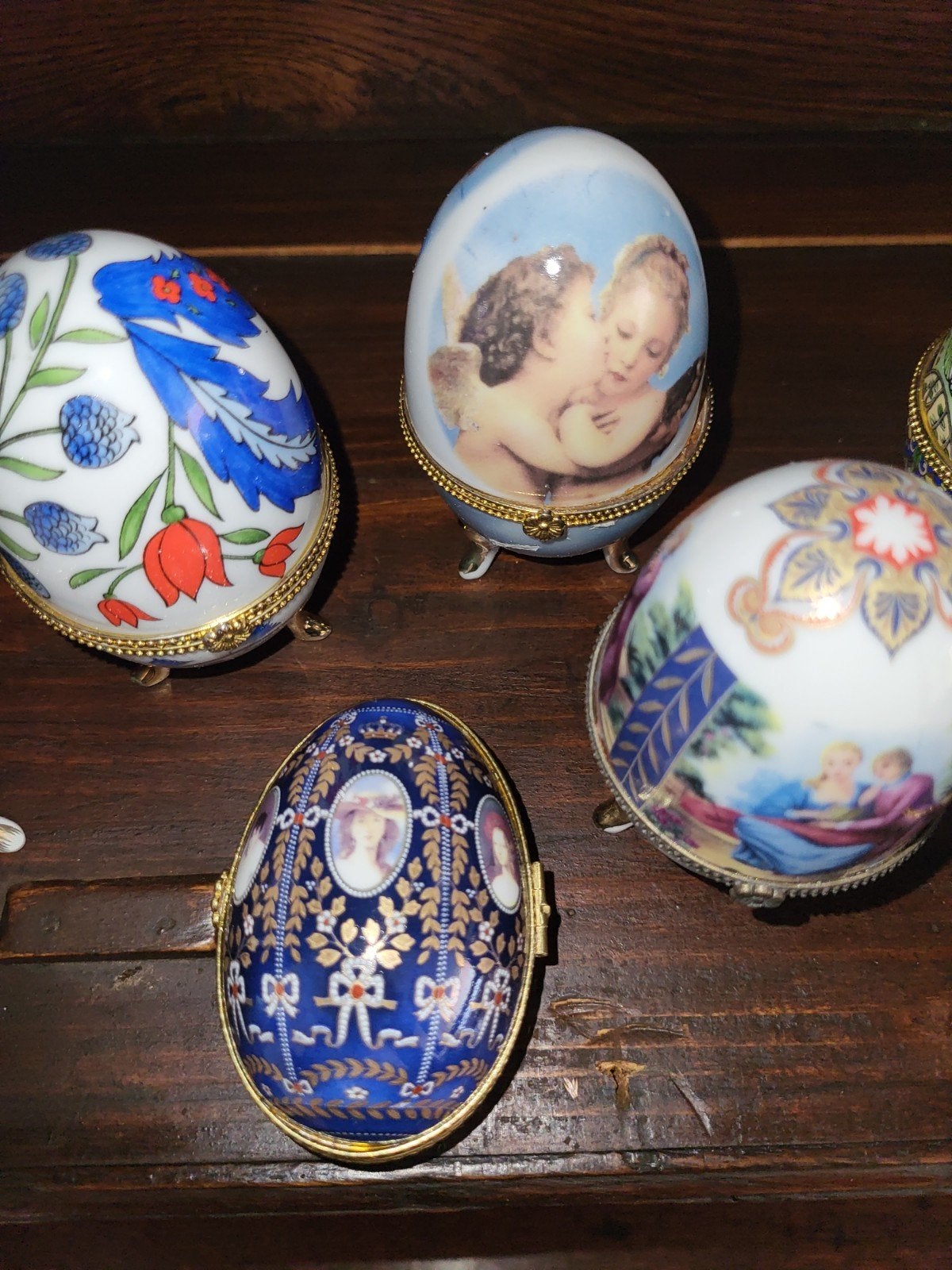 Verzameling van 11 decoratieve porseleinen eieren, Ophalen of Verzenden