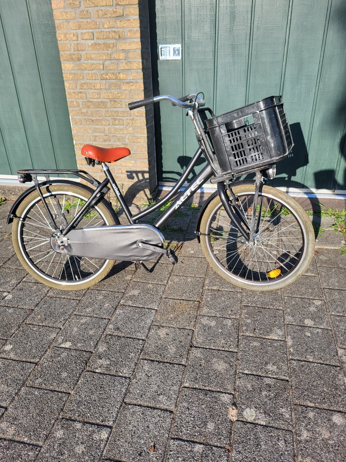 24 inch kinderfiets met mand - Gebruikt, Fietsen en Brommers, Fietsen | Kinderfietsjes, Ophalen, Gebruikt, Terugtraprem, 20 inch of meer